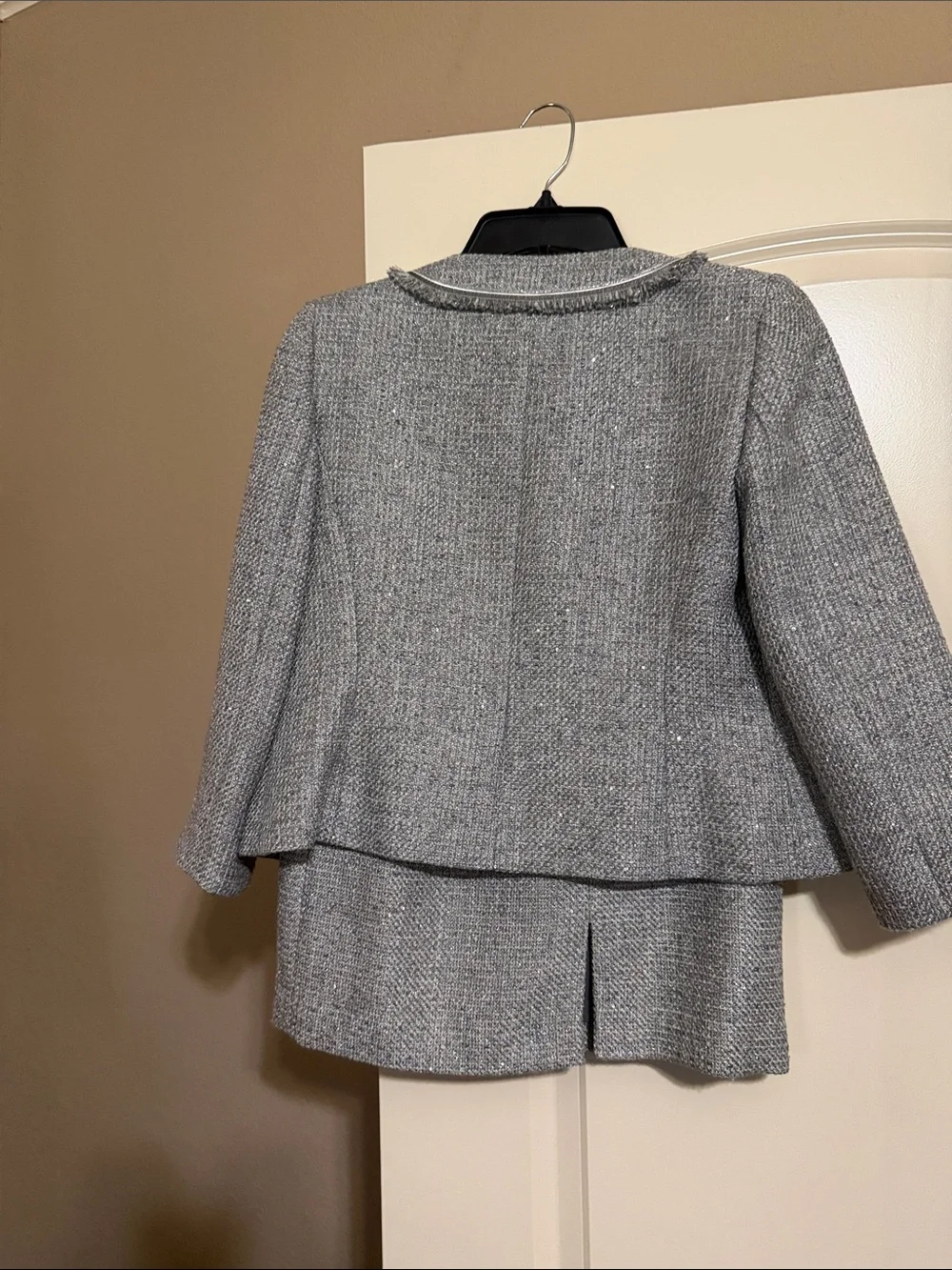 Tahari ASL Silver Tweed Two-Piece Jacket and Skirt Set - Picture 2 of 3